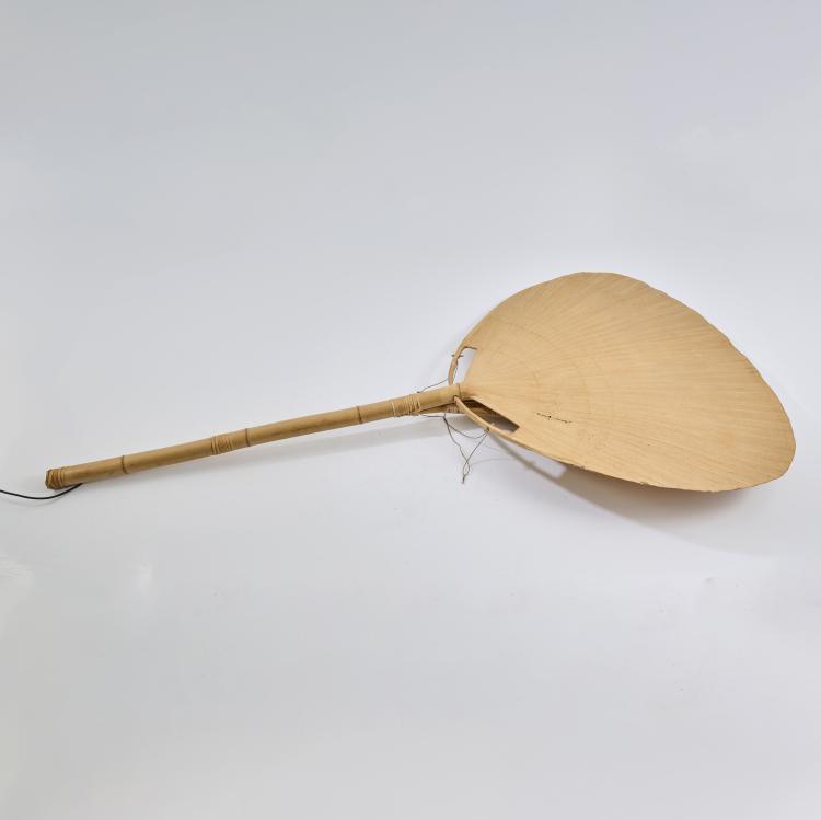 Bild 1 zu Objekt, Stehleuchte 'Uchiwa I', 1973 (Entwurf), Ingo Maurer, Design M Ingo Maurer, M&uuml;nchen / Munich, 177A 367