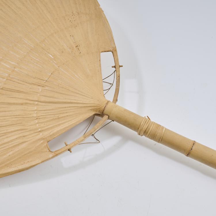 Bild 2 zu Objekt, Stehleuchte 'Uchiwa I', 1973 (Entwurf), Ingo Maurer, Design M Ingo Maurer, M&uuml;nchen / Munich, 177A 367