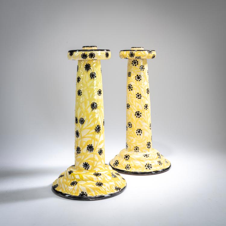 Bild 1 zu Objekt, Zwei Kerzenleuchter 'Bl&uuml;ten und Zweige', um 1916, Max Laeuger, Laeuger, Max, Kandern, 178A 372