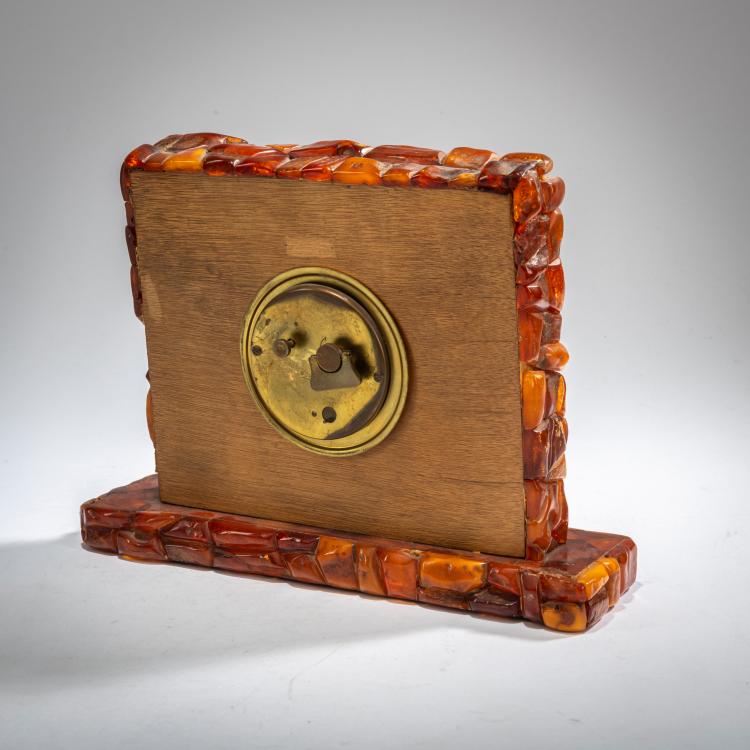 Bild 2 zu Objekt, Bernstein-Kaminuhr, 1930er Jahre, K&ouml;nigsberg / Kaliningrad, 178A 412