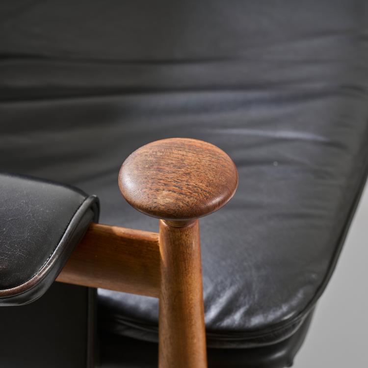 Bild 3 zu Objekt, Armlehnsessel 'Bwana' mit Ottoman, um 1958, Finn Juhl, France & S&oslash;n, Kopenhagen / Copenhagen, 177A 208