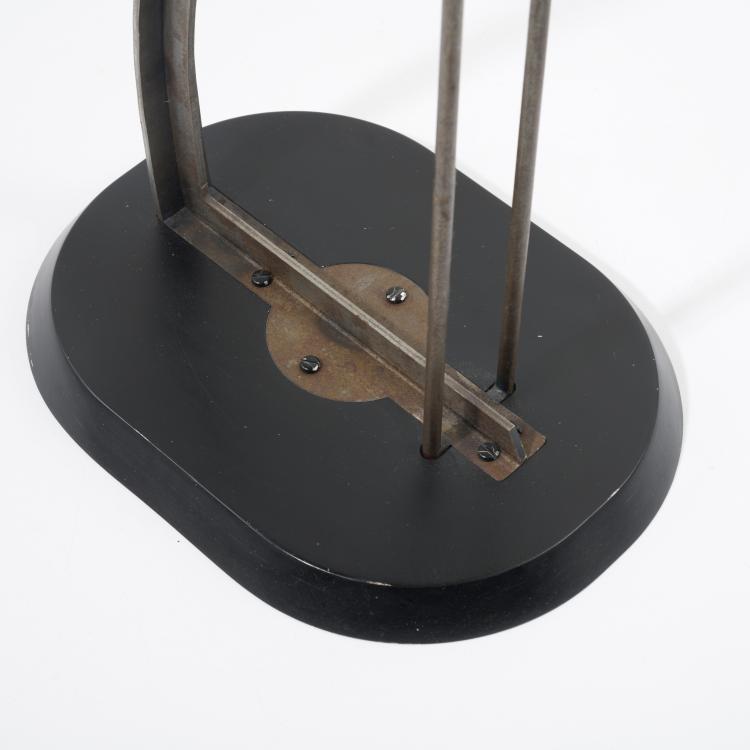 Bild 3 zu Objekt, Prototyp Barhocker 'Barstool No. 2', 1928 (Entwurf), Eileen Gray, Vereinigte Werkst&auml;tten, M&uuml;nchen (zugeschrieben/attr.), 177A 21