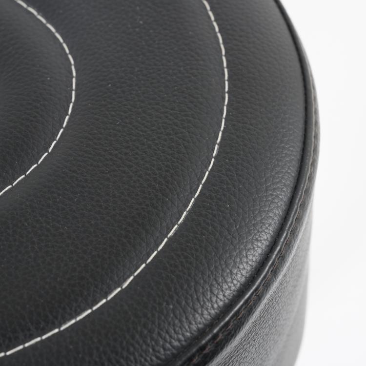 Bild 4 zu Objekt, Prototyp Barhocker 'Barstool No. 2', 1928 (Entwurf), Eileen Gray, Vereinigte Werkst&auml;tten, M&uuml;nchen (zugeschrieben/attr.), 177A 21