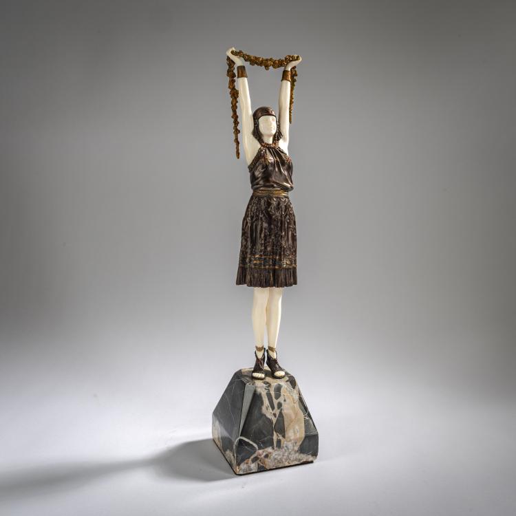 Bild 1 zu Objekt, Chryselephantinfigur 'First Flowers', um 1928, Dem&egrave;tre H. Chiparus, 178A 226