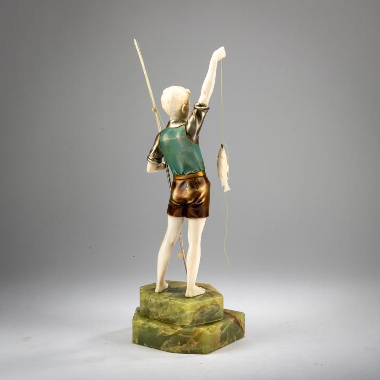 Bild 2 zu Objekt, Chryselephantinfigur 'Fischerjunge', um 1930, Ferdinand Preiss, 178A 268