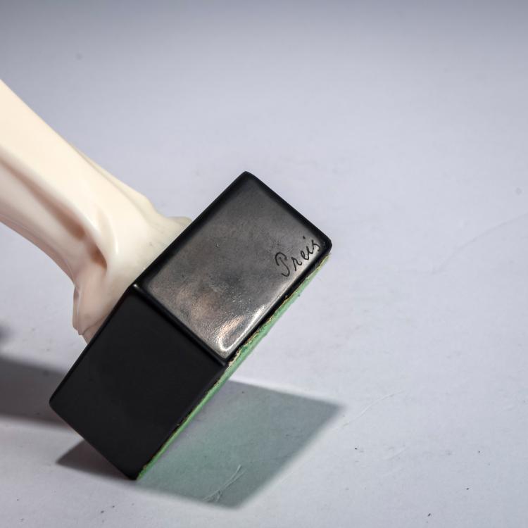 Bild 3 zu Objekt, Elfenbeinfigur 'Mutter und Kind', um 1930, Ferdinand Preiss, 178A 271