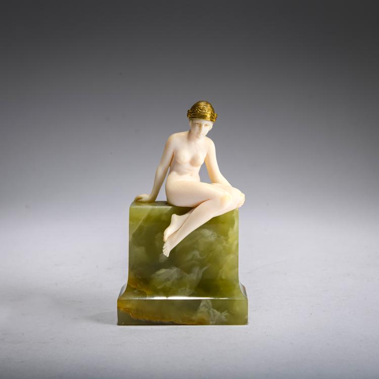 Hauptbild zu Objekt, Elfenbeinfigur 'Reflexion', um 1922, Ferdinand Preiss, 178A 259
