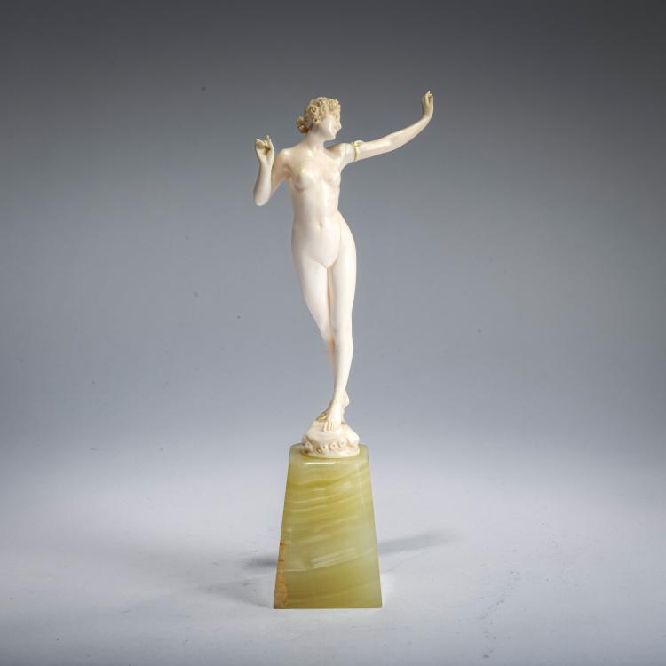 Hauptbild zu Objekt, Elfenbeinfigur 'L'Eveil', um 1900, Dieppe (zug./attr.), 178A 230