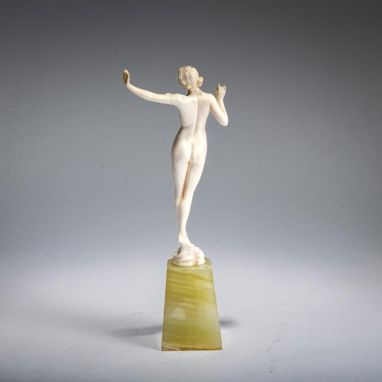 Bild 1 zu Objekt, Elfenbeinfigur 'L'Eveil', um 1900, Dieppe (zug./attr.), 178A 230