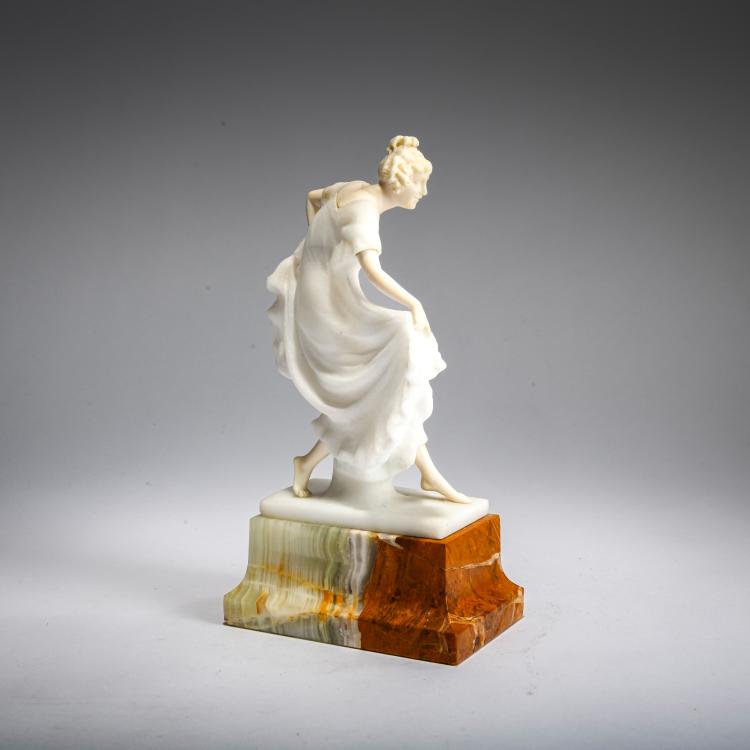 Bild 2 zu Objekt, Marmor- und Elfenbeinfigur 'Knicksend', 1900-15, Ernst Seger, Kionsek, Robert, 178A 276