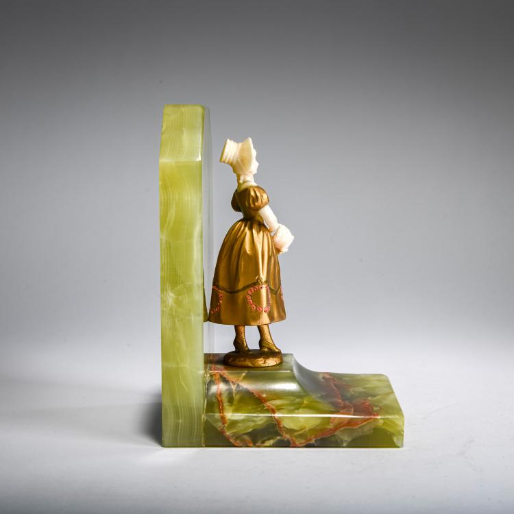 Bild 1 zu Objekt, Buchst&uuml;tze mit Chryselephantinfigur 'Biedermeierdame', um 1922, Ferdinand Preiss, 178A 263