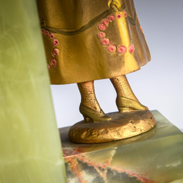 Bild 4 zu Objekt, Buchst&uuml;tze mit Chryselephantinfigur 'Biedermeierdame', um 1922, Ferdinand Preiss, 178A 263