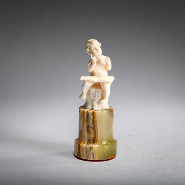 Hauptbild zu Objekt, Elfenbeinfigur 'Deklamierender Putto', vor 1914, Ferdinand Preiss, 178A 252