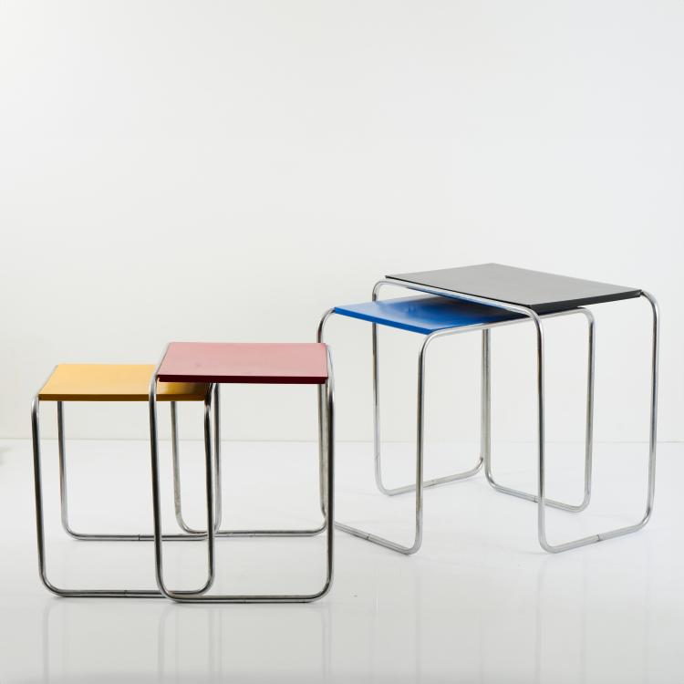 Bild 2 zu Objekt, Four 'B9' nesting tables, 1925/26, Marcel Breuer, Thonet, Paris, 177A 31