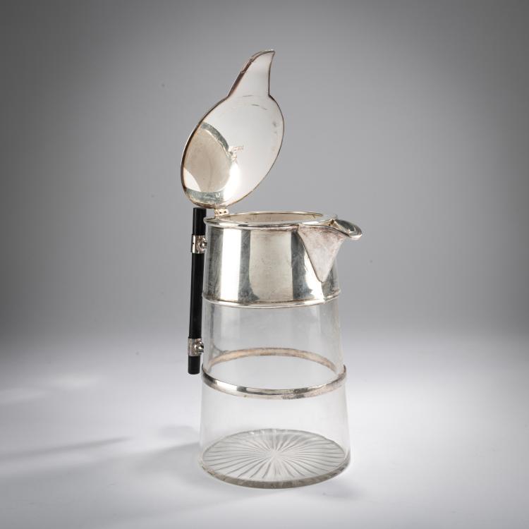 Bild 2 zu Objekt, Weinkanne, um 1881, Christopher Dresser, Hukin & Heath, Birmingham, 178A 452