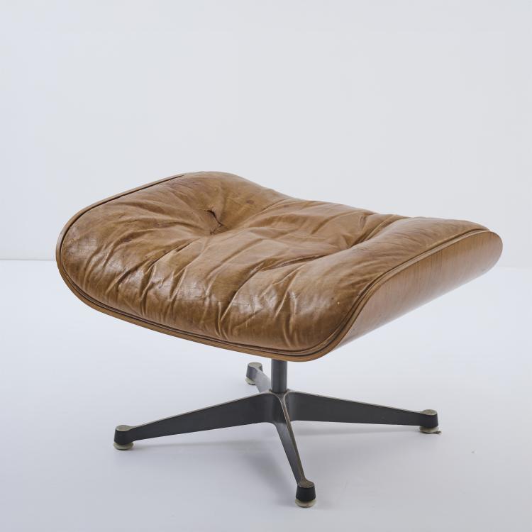 Bild 1 zu Objekt, Ottoman '671', 1956, Charles & Ray Eames, Vitra, Birsfelden f&uuml;r/for Miller, Herman, Zeeland, 177A 188