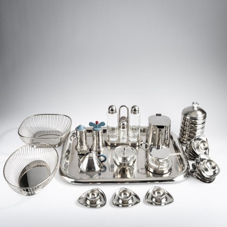 Bild 1 zu Objekt, Collection of kitchen utensils, 1990s, Michael Graves,Ettore Sottsass, Alessi, Crusinallo, 178B 571