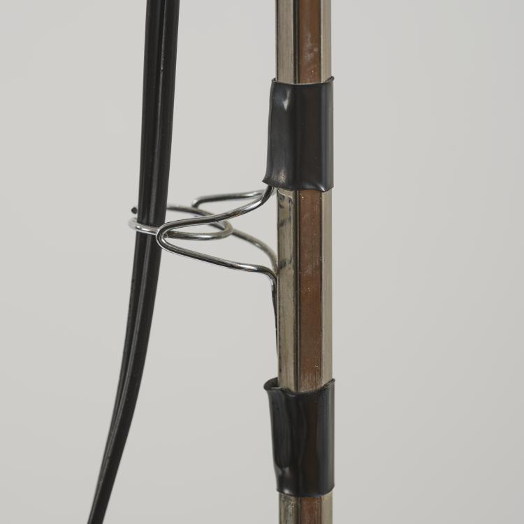 Bild 4 zu Objekt, Stehleuchte 'Toio', 1962 (Entwurf), Achille Castiglioni,Pier Giacomo Castiglioni, Flos, Brescia, 177A 293