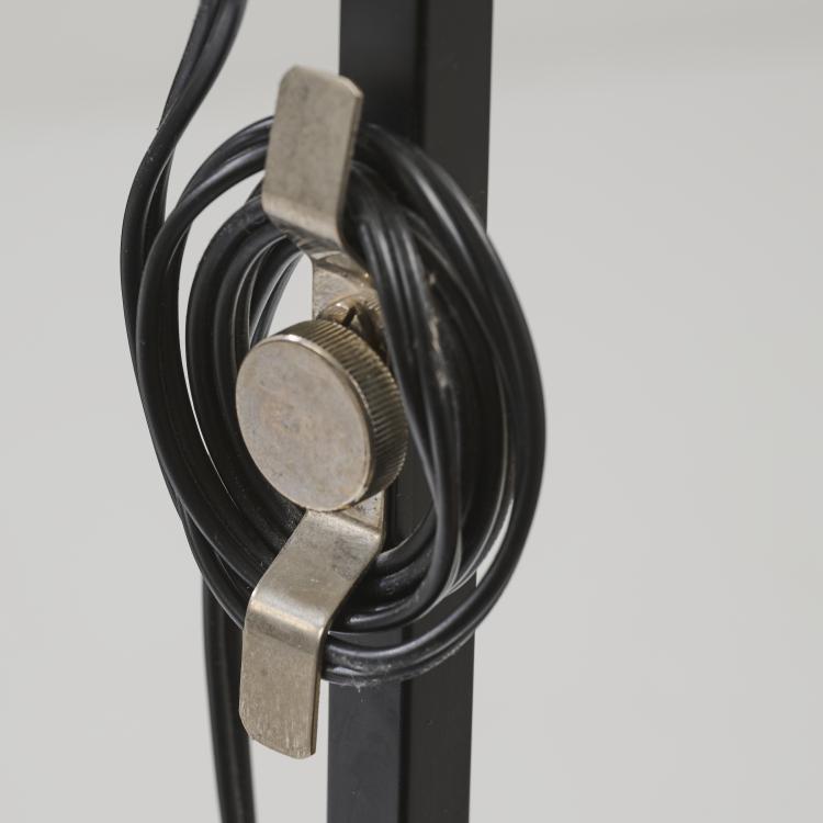 Bild 6 zu Objekt, Stehleuchte 'Toio', 1962 (Entwurf), Achille Castiglioni,Pier Giacomo Castiglioni, Flos, Brescia, 177A 293