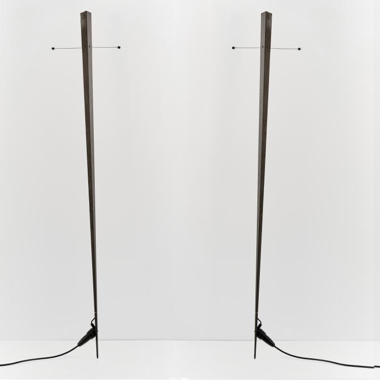 Bild 1 zu Objekt, Two floor lamps for wall mounting 'Torch&egrave;re', 1984 (design), Gilles Derain, Lumen Center, Mailand, 178B 854