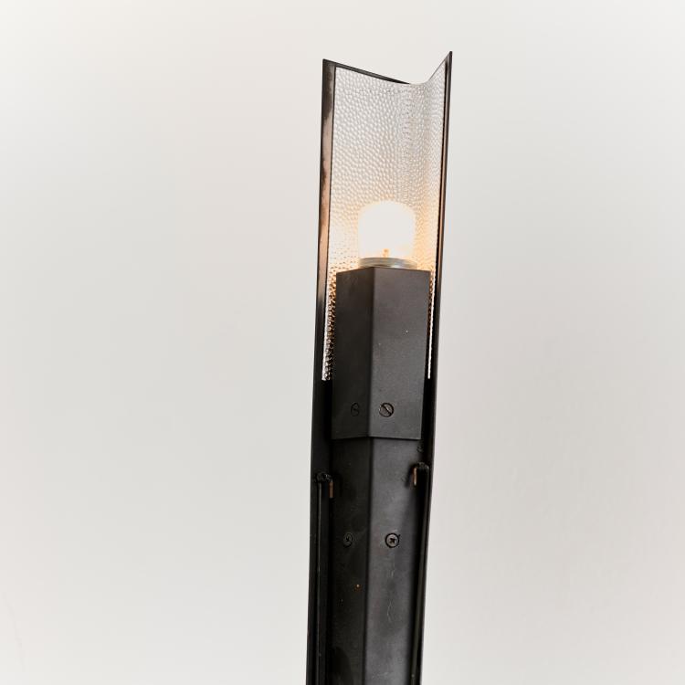 Bild 4 zu Objekt, Two floor lamps for wall mounting 'Torch&egrave;re', 1984 (design), Gilles Derain, Lumen Center, Mailand, 178B 854