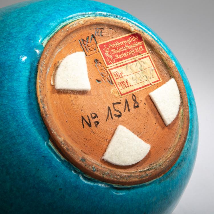 Bild 3 zu Objekt, 'Lid Vase with Elephant Knob', 1926, Max Laeuger, Karlsruhe, Majolikamanufaktur, 178A 367