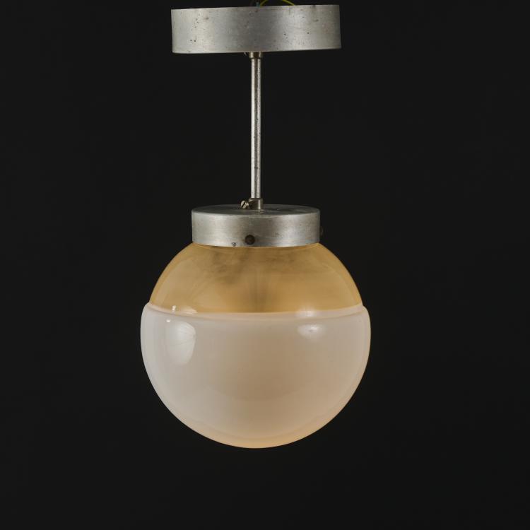 Bild 2 zu Objekt, Ceiling light from the Bauhaus Dessau, 1926, Marianne Brandt, Bauhaus, Dessau (wohl/prob.), 177A 16
