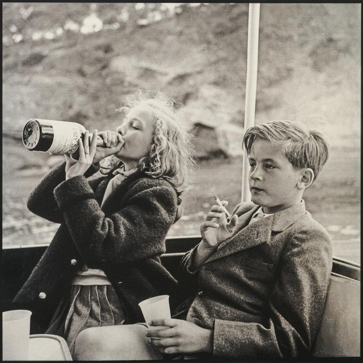 Hauptbild zu Objekt, 'Wonni and Alex aboard Bartholom&eacute; March's boat', 1954 (printed later), Marianne 'Manni' Sayn-Wittgenstein-Sayn, 177C 675