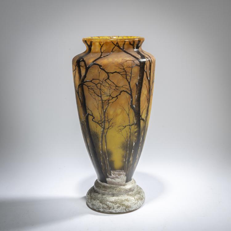 Bild 1 zu Objekt, Tall Vase 'Cr&eacute;puscule neige' or 'Paysage hiver', c. 1902, Daum Fr&egrave;res, Nancy, 178A 10