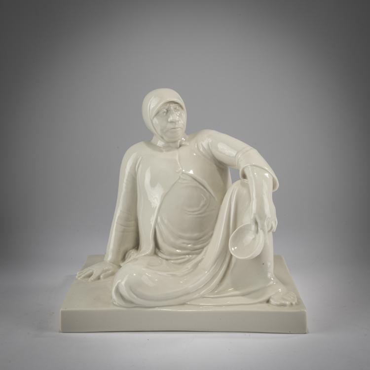 Hauptbild zu Objekt, 'Russische Bettlerin mit Schale', 1907, Ernst Barlach, Schwarzburger Werkst&auml;tten f&uuml;r Porzellankunst, Unterweissbach, 178A 302