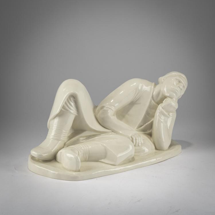 Bild 1 zu Objekt, 'Liegender Bauer', 1908, Ernst Barlach, Schwarzburger Werkst&auml;tten f&uuml;r Porzellankunst, Unterweissbach, 178A 304