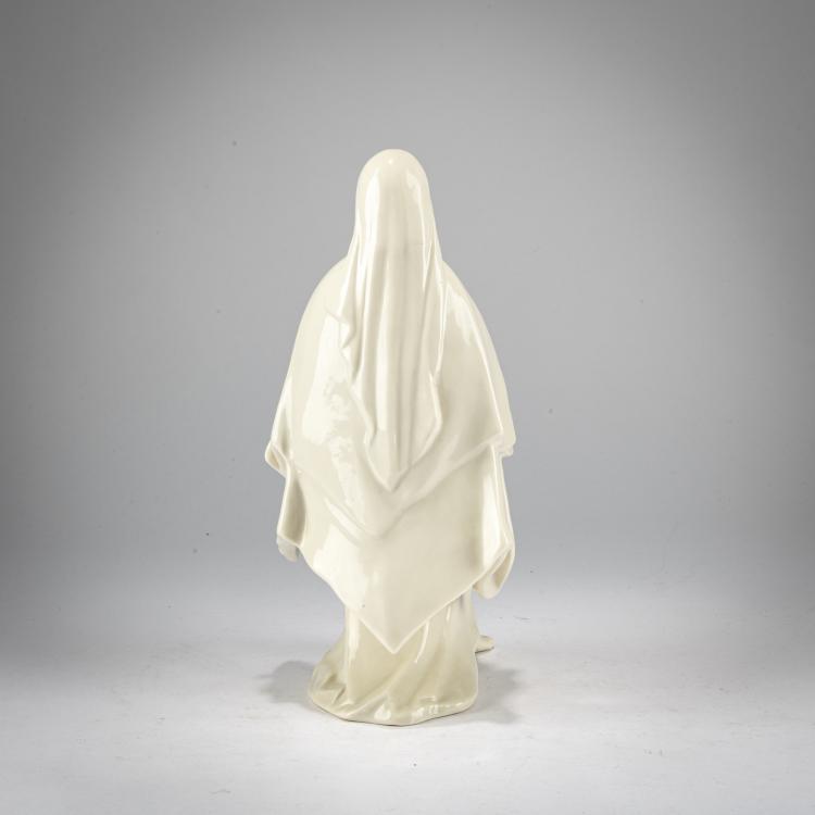 Bild 2 zu Objekt, 'Schreitende Dame' (Tilla Durieux), 1909, Ernst Barlach, Schwarzburger Werkst&auml;tten f&uuml;r Porzellankunst, Unterweissbach, 178A 305