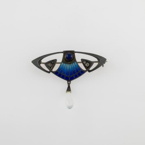 Brooch, c. 1910