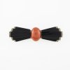Art Déco Brosche 'Nœud Papillon' mit Onyx und Koralle