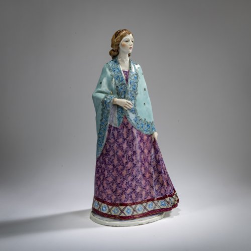 Porcelain figure 'Lady with Cape', 1910