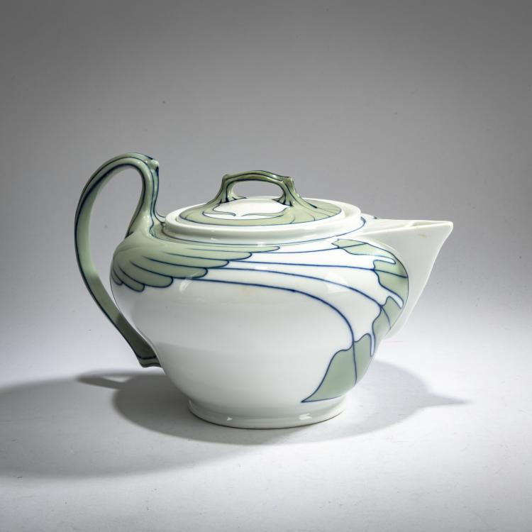 Hauptbild zu Objekt, Teekanne 'Fl&uuml;gelmuster', 1901, Rudolf Hentschel, Meissen, KPM, 178A 327