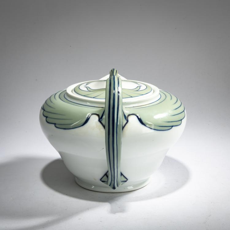 Bild 2 zu Objekt, Teekanne 'Fl&uuml;gelmuster', 1901, Rudolf Hentschel, Meissen, KPM, 178A 327