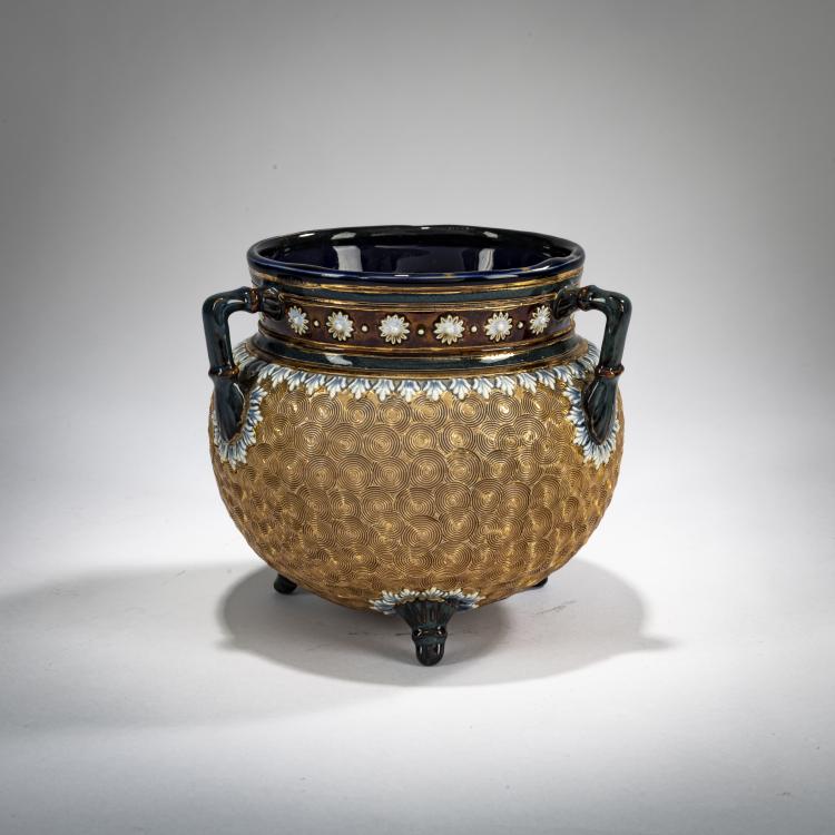 Hauptbild zu Objekt, Dreihenkelige Vase 'Lambeth Cauldron' - 'Gold Swirls', 1904, Ethel Beard, Royal Doulton, Lambeth, 178A 361