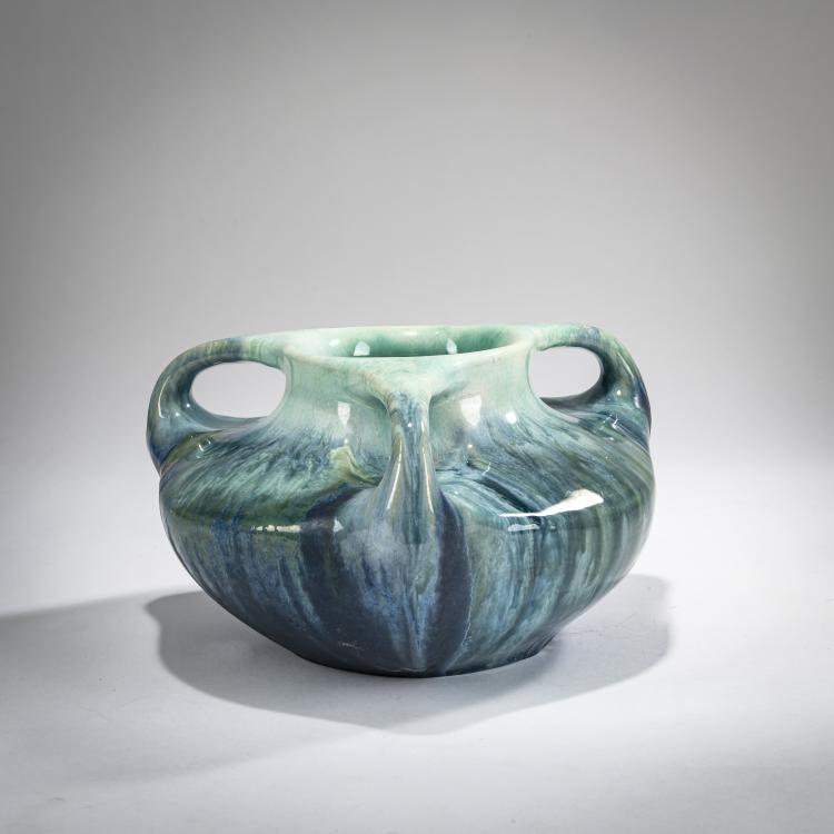 Bild 1 zu Objekt, Vase mit drei Henkeln '743', 1907/08, Henry van de Velde, Gebauer, Carl, B&uuml;rgel, 178A 365