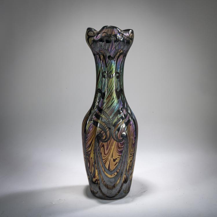 Hauptbild zu Objekt, Vase mit Silver-Overlay, um 1900, Kralik, Wilhelm, Sohn / Son, Eleonorenhain / Lenora, 178A 186