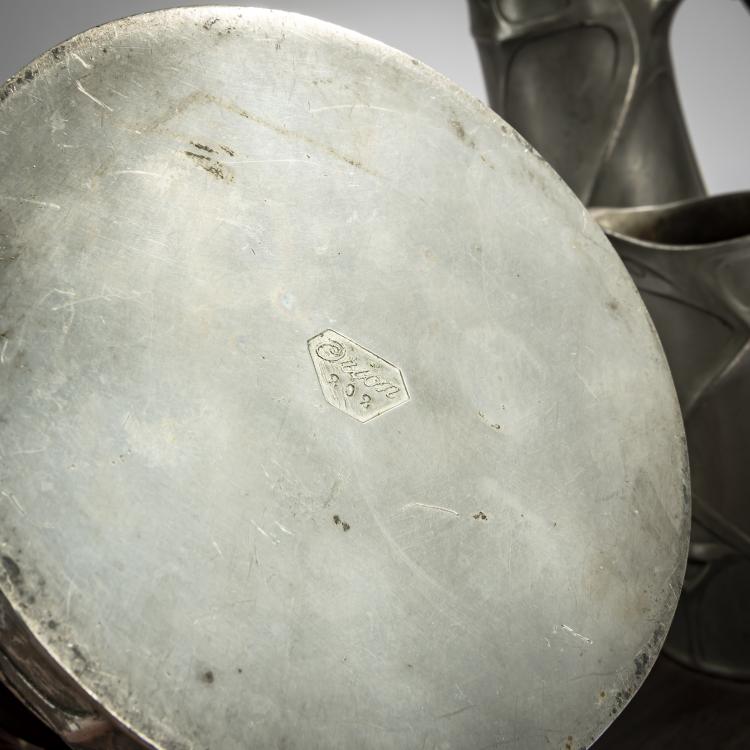 Bild 1 zu Objekt, Five-piece coffee and tea service with tray, 1904, Friedrich Adler, Schmitt, Georg Friedrich, N&uuml;rnberg, 178A 426