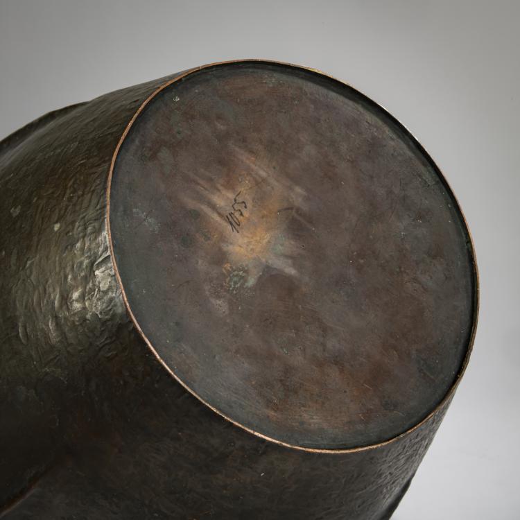 Bild 1 zu Objekt, Cachepot, um 1900, Ludwig Vierthaler (zugeschrieben), Winhart, J. & Co., M&uuml;nchen / Munich (zug./attr.), 178A 430