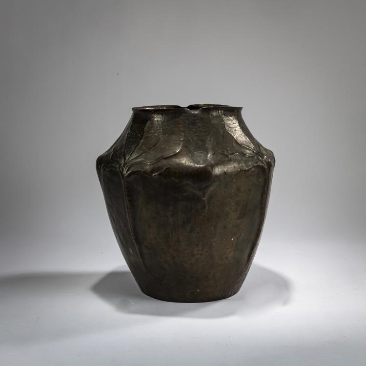 Bild 2 zu Objekt, Cachepot, um 1900, Ludwig Vierthaler (zugeschrieben), Winhart, J. & Co., M&uuml;nchen / Munich (zug./attr.), 178A 430