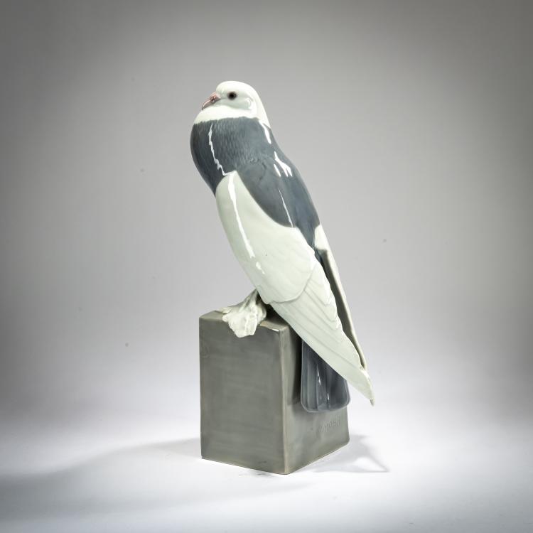 Bild 1 zu Objekt, Taube mit Federf&uuml;&szlig;en, um 1910, Klaus Mohr, Heubach, Lichte, 178A 283