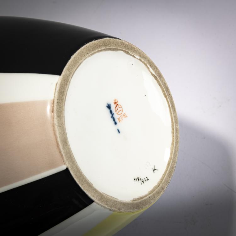 Bild 3 zu Objekt, Vase 'Kruke', 1951, Trude Petri, Berlin, KPM, 178B 542