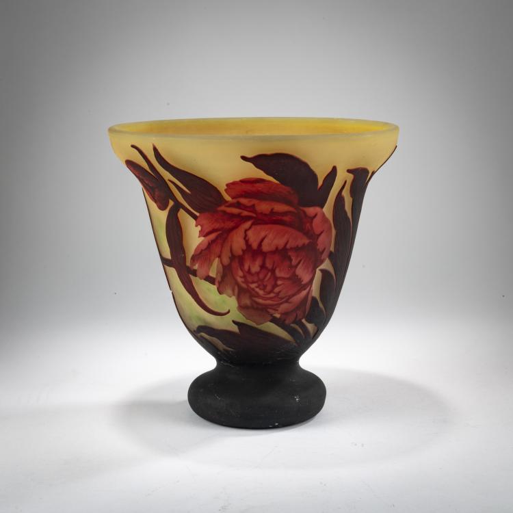 Hauptbild zu Objekt, Fu&szlig;vase 'Pivoines', um 1925, Muller Fr&egrave;res, Lun&eacute;ville, 178A 149