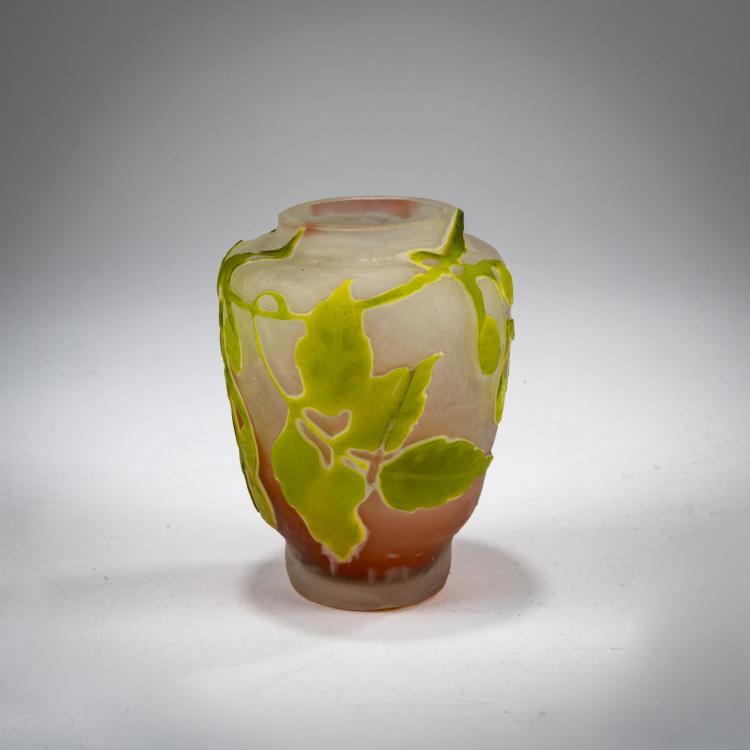 Bild 1 zu Objekt, Small Vase '&Eacute;rable &agrave; feuilles de fr&ecirc;ne', 1905-08, Emile Gall&eacute;, Gall&eacute;, Nancy, 178A 74