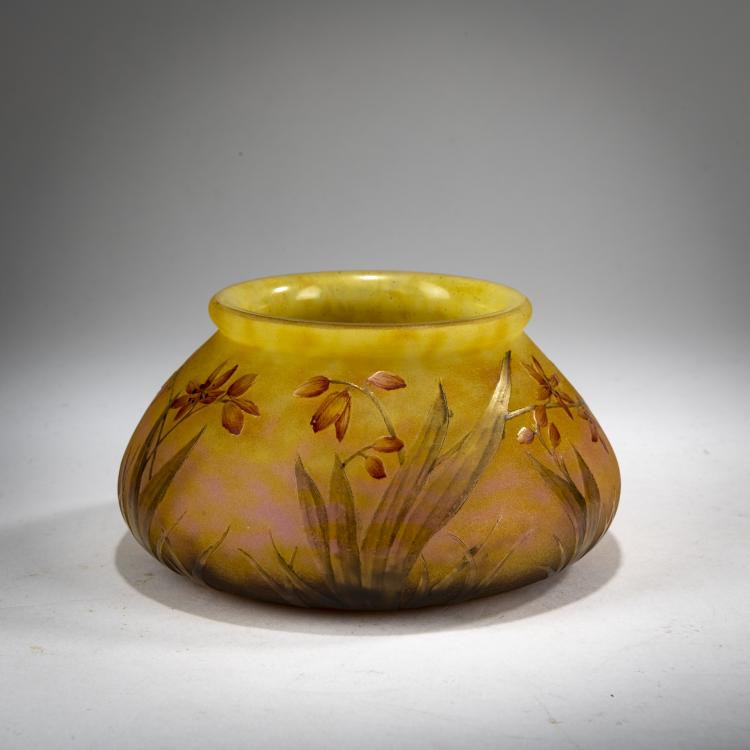 Hauptbild zu Objekt, Bowl 'Montbretias', c. 1910, Henri Berg&eacute;, Daum Fr&egrave;res, Nancy, 178A 32