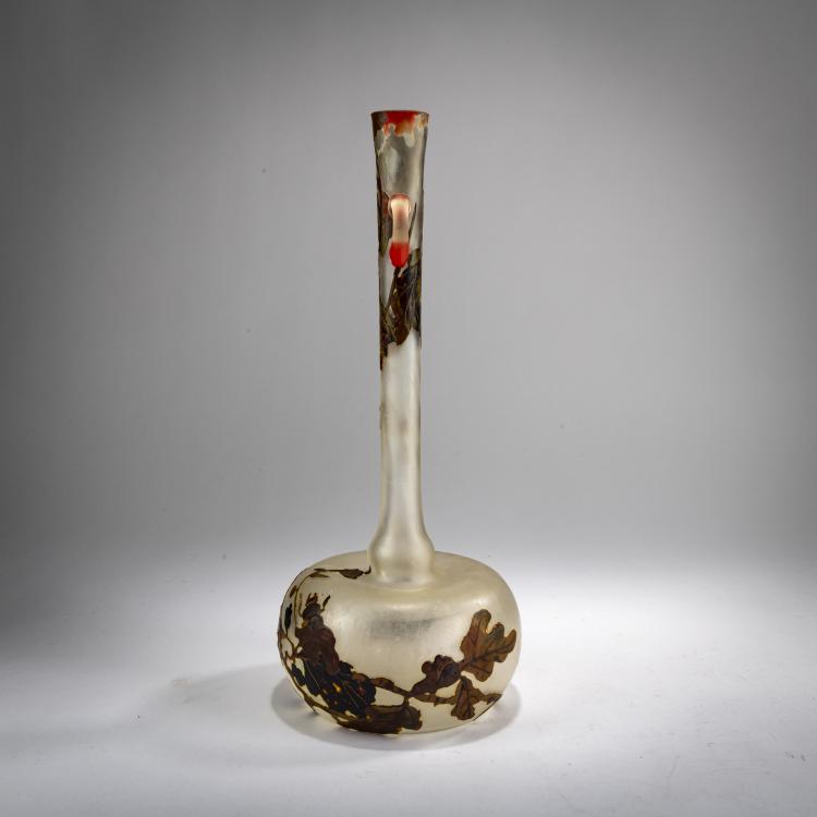 Bild 1 zu Objekt, Henkelvase 'Feuilles de Ch&ecirc;ne avec Capricorne du Ch&ecirc;ne', um 1910, Muller Fr&egrave;res, Lun&eacute;ville, 178A 147