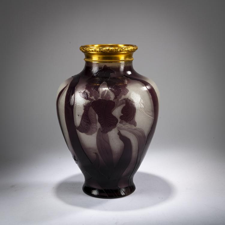 Hauptbild zu Objekt, Large vase 'Iris' with gilded bronze mounting, c. 1898, Emile Gall&eacute;, Gall&eacute;, Nancy, 178A 66